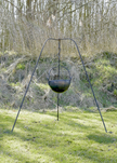 Kolmijalka, käsin taottu, n. 155cm